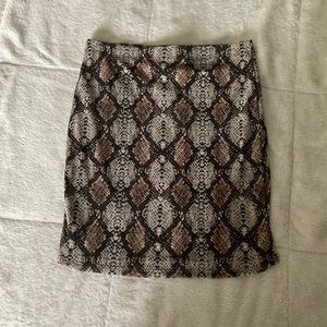 NEW WITH TAGS - Windsor sexy snakeskin skirt Size- S